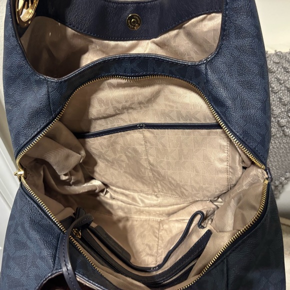 ❤️Michael Kors Large Fulton Baltic Navy Tote - Picture 8 of 9